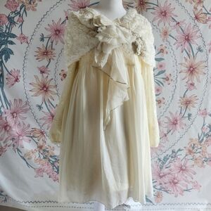 Axes Femme cream textured 3d floral shawl wrap with broach Shiujo Himi Dollette